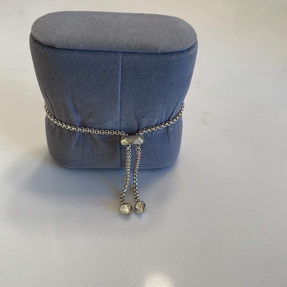 Kendra Scott adjustable Otto Luxe Bracelet. Goldtone - Picture 3 of 6